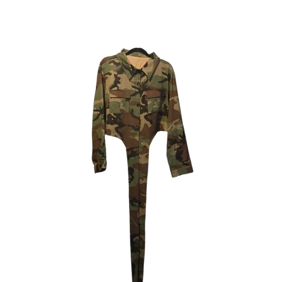 Camouflage Crop Top with Tie Front - Picture 3 of 4